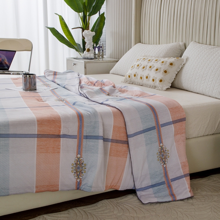 91家纺网 家纺一手货源 找家纺 纽缦家纺 2022新款花卉夏被 大方格