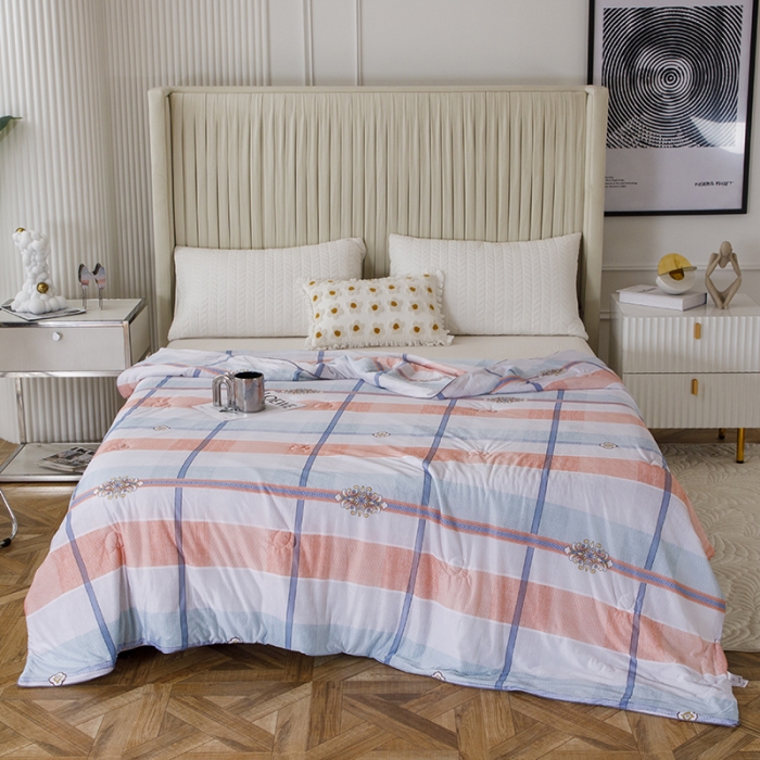 91家纺网 家纺一手货源 找家纺 纽缦家纺 2022新款花卉夏被 大方格