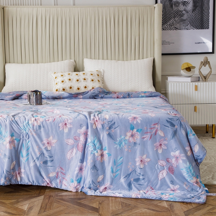 91家纺网 家纺一手货源 找家纺 纽缦家纺 2022新款花卉夏被 花间柔梦-兰