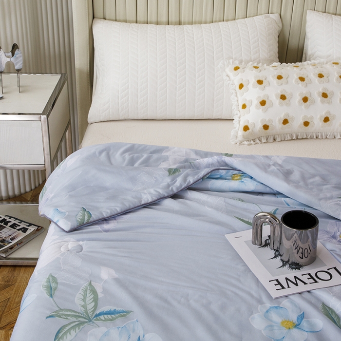 91家纺网 家纺一手货源 找家纺 纽缦家纺 2022新款花卉夏被 馨享花意