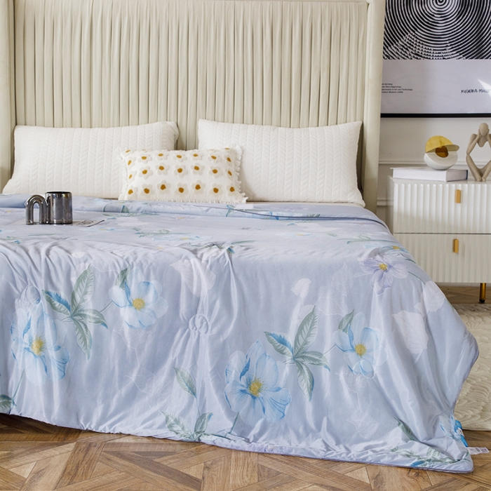 91家纺网 家纺一手货源 找家纺 纽缦家纺 2022新款花卉夏被 馨享花意