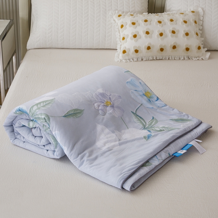 91家纺网 家纺一手货源 找家纺 纽缦家纺 2022新款花卉夏被 馨享花意