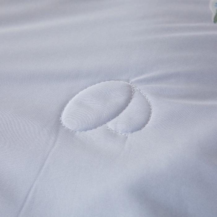 91家纺网 家纺一手货源 找家纺 纽缦家纺 2022新款花卉夏被 馨享花意