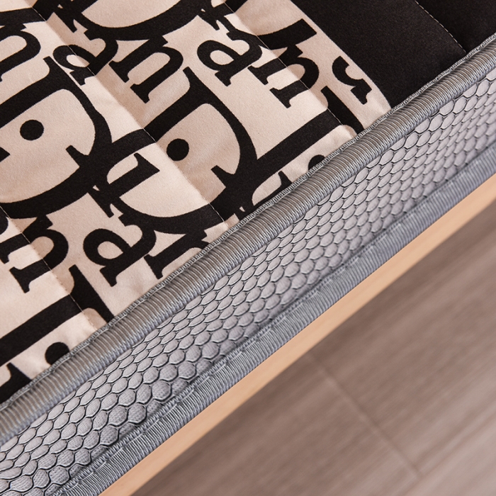 91家纺网 家纺一手货源 找家纺 亿丁点 2023新款磨毛床垫直播印花学生立体款 磨毛立体迪欧