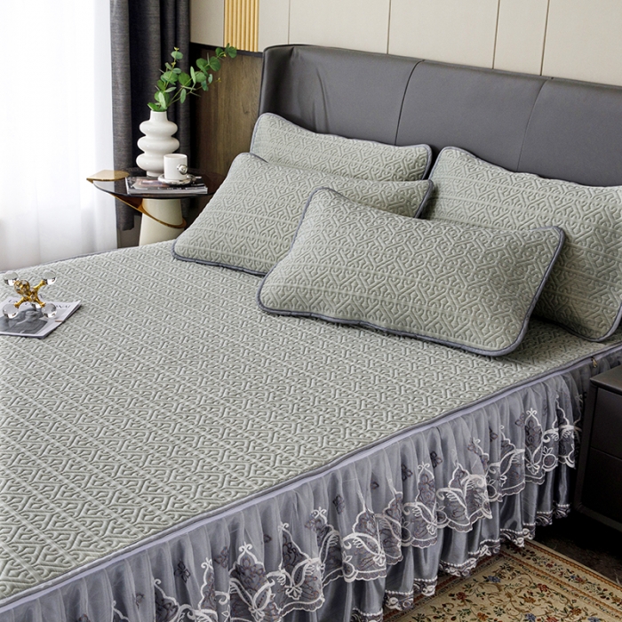 91家纺网 家纺一手货源 找家纺 纽缦家纺 2022新款纯色肌理纹床裙三件套 肌理纹淡绿