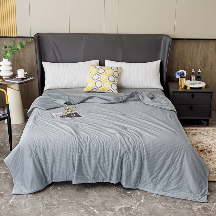 91家纺网 家纺一手货源 找家纺 纽缦家纺 2022新款纯色肌理纹夏被 肌理纹淡绿