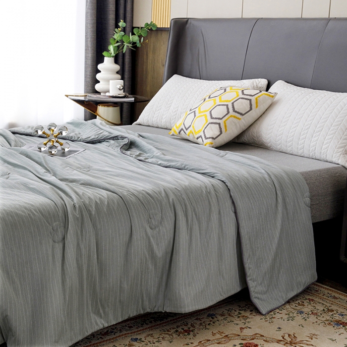 91家纺网 家纺一手货源 找家纺 纽缦家纺 2022新款纯色肌理纹夏被 肌理纹淡绿