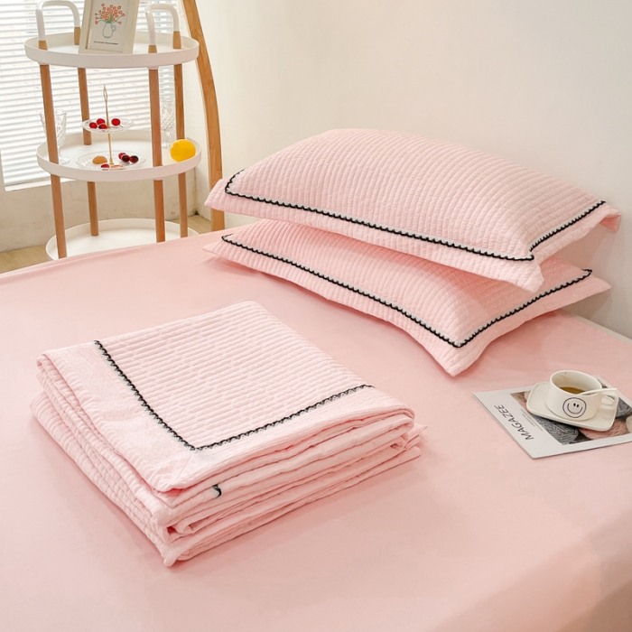 91家纺网 家纺一手货源 找家纺 （总）乐卧2025雅韵蕾丝花边手工花卉夏被四件套简版