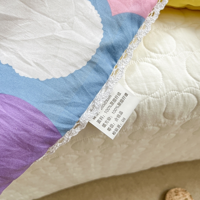 91家纺网 家纺一手货源 找家纺 慕尚 2025新款ins水洗小花边夏被 彩虹云