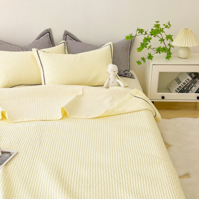 91家纺网 家纺一手货源 找家纺 乐卧2026雅韵蕾丝花边手工花卉夏被四件套简版 黄油色-简版