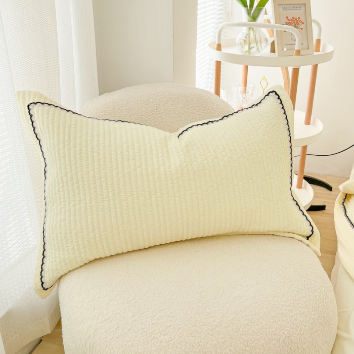 91家纺网 家纺一手货源 找家纺 乐卧2026雅韵蕾丝花边手工花卉夏被四件套有花版黄油色有花版