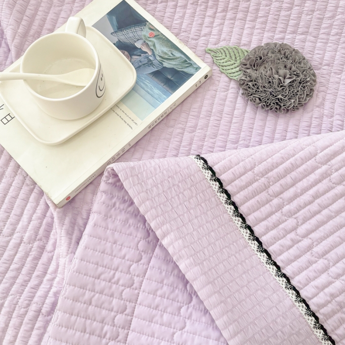 91家纺网 家纺一手货源 找家纺 乐卧2026雅韵蕾丝花边手工花卉夏被四件套有花版兰花色有花版