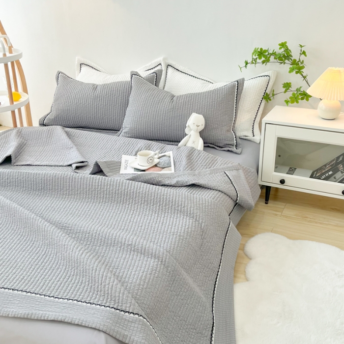 91家纺网 家纺一手货源 找家纺 乐卧2026雅韵蕾丝花边手工花卉夏被四件套简版 麦芽灰-简版