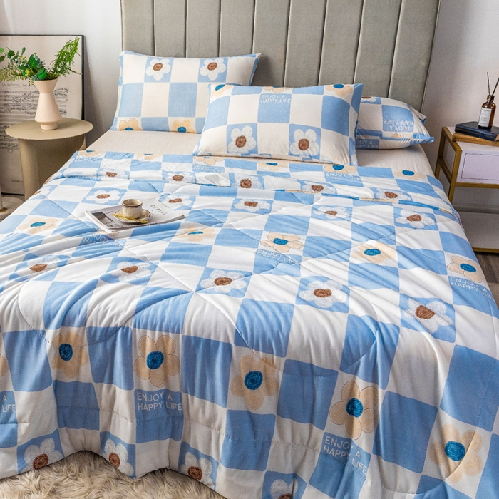 91家纺网 家纺一手货源 找家纺 2025 爱宝被业直播爆款凉感丝夏被夏凉被 方格小花