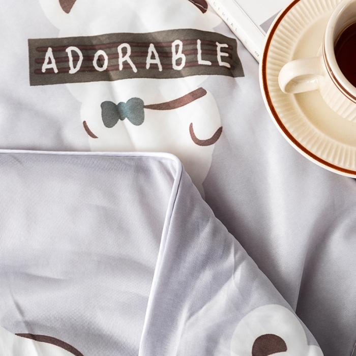 91家纺网 家纺一手货源 找家纺 2025 爱宝被业直播爆款凉感丝夏被夏凉被 抱抱熊