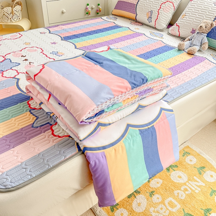 91家纺网 家纺一手货源 找家纺 寐居 2022新款乳胶凉席水洗棉夏被三件套四件套 彩虹熊