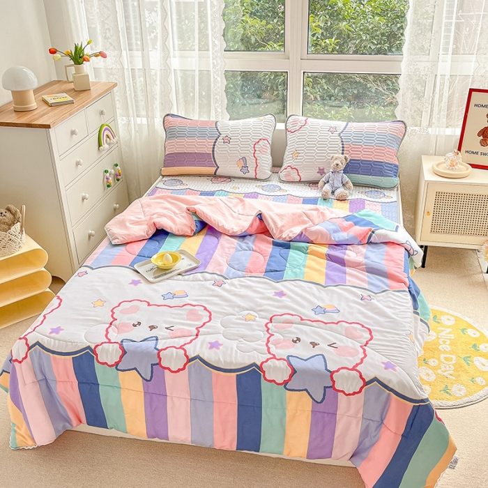 91家纺网 家纺一手货源 找家纺 寐居 2022新款乳胶凉席水洗棉夏被三件套四件套 彩虹熊