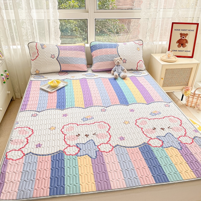 91家纺网 家纺一手货源 找家纺 寐居 2022新款乳胶凉席水洗棉夏被三件套四件套 彩虹熊