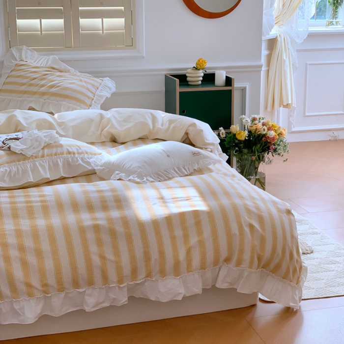 91家纺网 家纺一手货源 找家纺 昔可2022新款花边条纹系列四件套 小鸡黄条纹