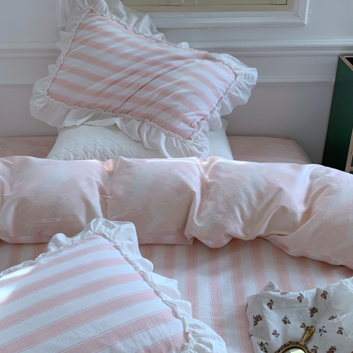 91家纺网 家纺一手货源 找家纺 昔可2022新款花边条纹系列四件套 蔷薇粉条纹