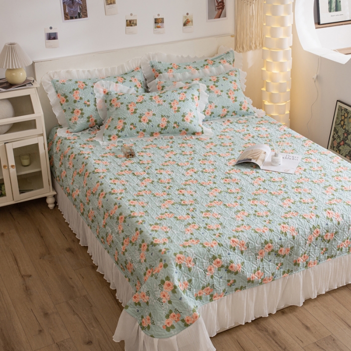 91家纺网 家纺一手货源 找家纺 添越 小清新韩版蕾丝花边纯棉夹棉床盖三件套全棉 安娜花园