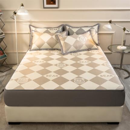 91家纺网 家纺一手货源 找家纺 孩子王 2024新款升级轻奢床笠款冰丝凉席 小熊维尼咖