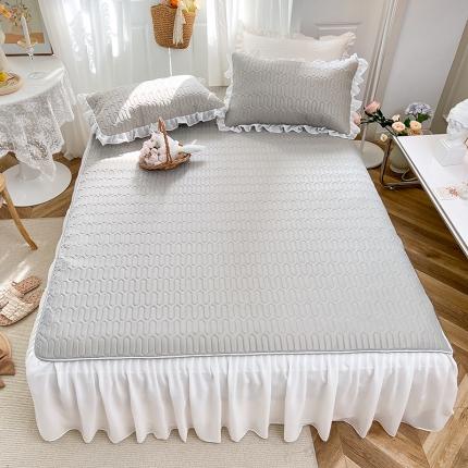 91家纺网 家纺一手货源 找家纺 （总）柒月 2022新款凉感丝乳胶床裙款凉席