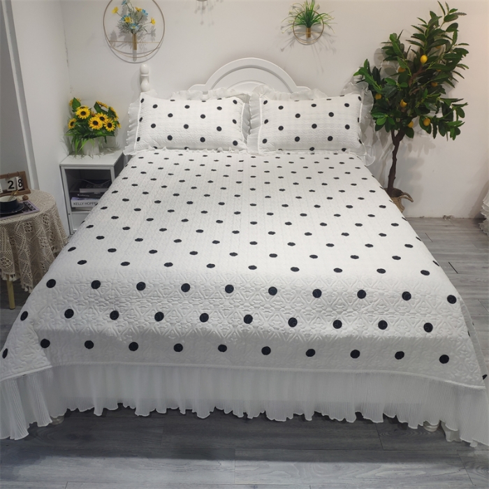 91家纺网 家纺一手货源 找家纺 添越 小清新韩版蕾丝花边纯棉夹棉床盖三件套全棉 波点白