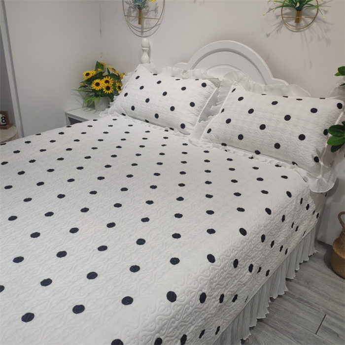 91家纺网 家纺一手货源 找家纺 添越 小清新韩版蕾丝花边纯棉夹棉床盖三件套全棉 波点白