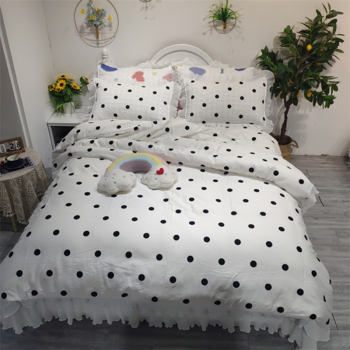 91家纺网 家纺一手货源 找家纺 添越 小清新韩版蕾丝花边纯棉夹棉床盖三件套全棉 波点白