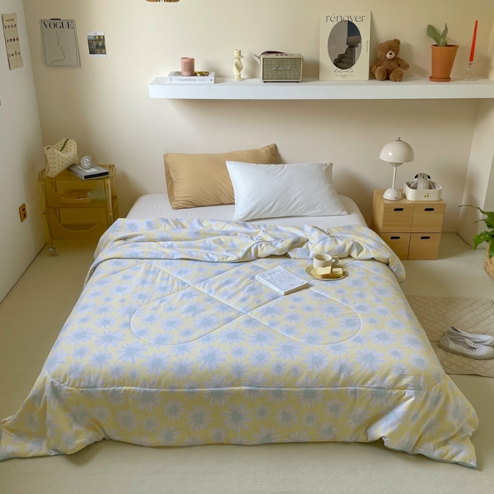 91家纺网 家纺一手货源 找家纺 星期八 2022新款A类水洗棉大豆夏被被子被芯 雏菊