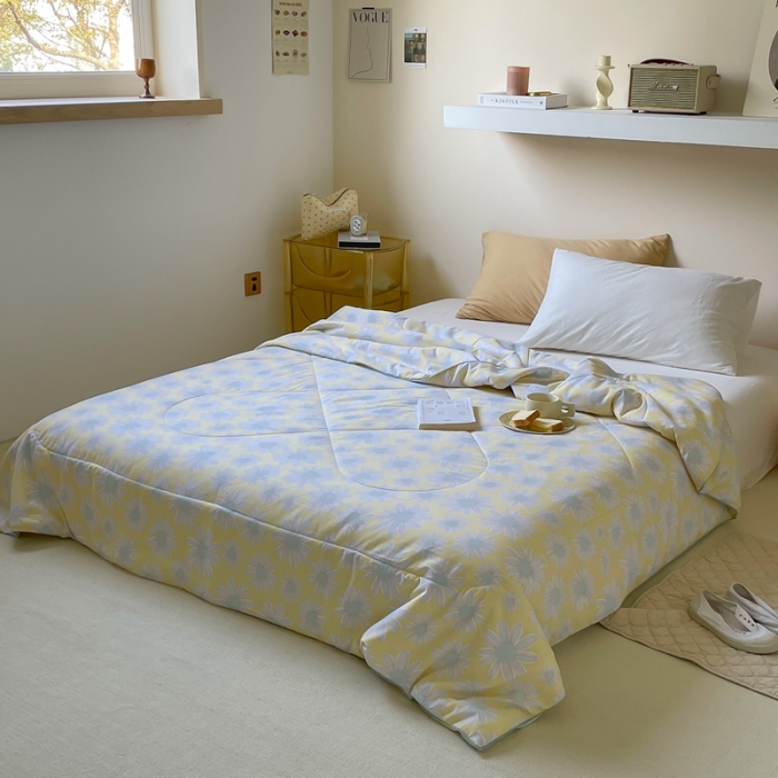 91家纺网 家纺一手货源 找家纺 星期八 2022新款A类水洗棉大豆夏被被子被芯 雏菊