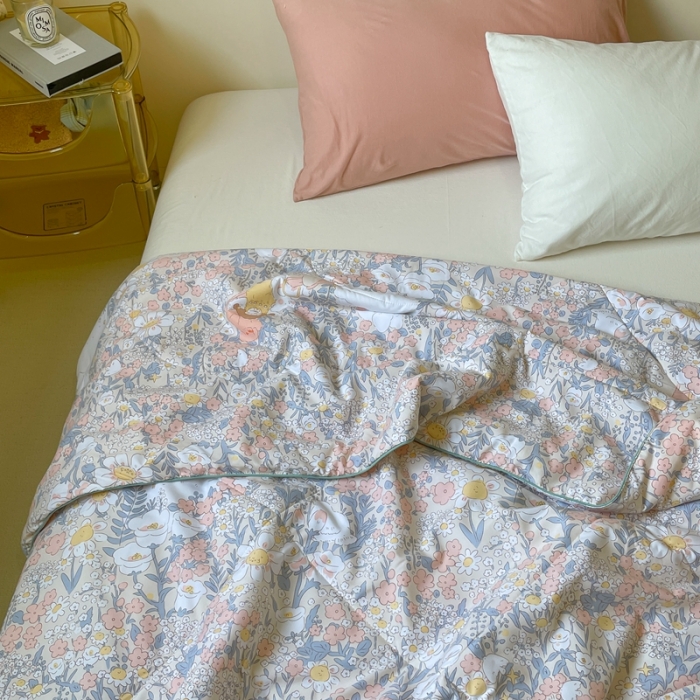 91家纺网 家纺一手货源 找家纺 星期八 2022新款A类水洗棉大豆夏被被子被芯 丛林女孩