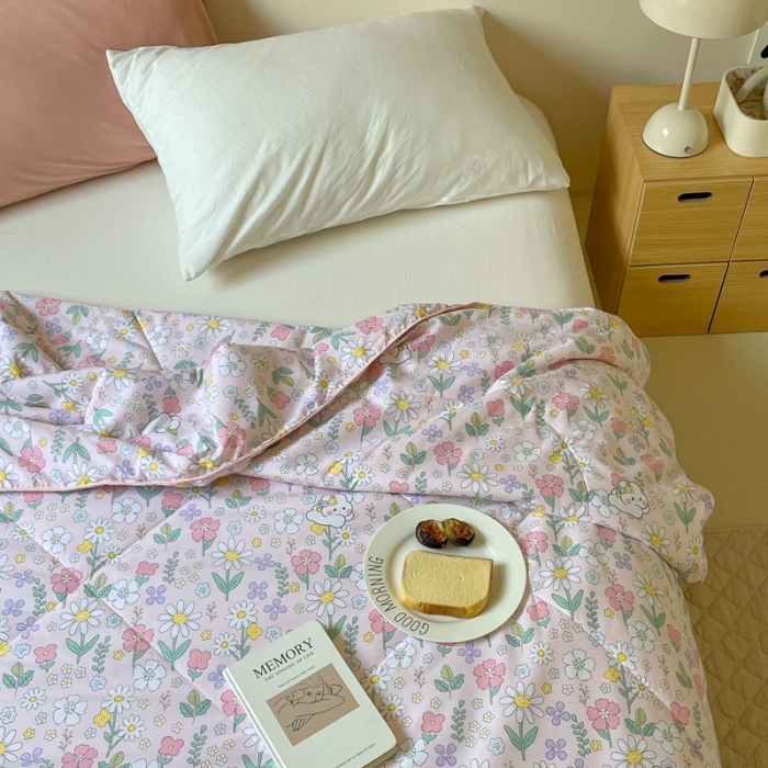 91家纺网 家纺一手货源 找家纺 星期八 2022新款A类水洗棉大豆夏被被子被芯 花丛