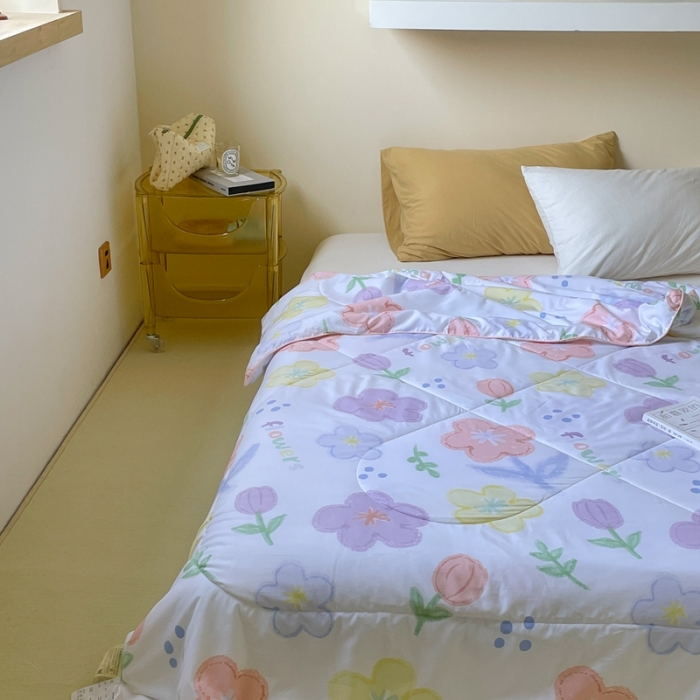 91家纺网 家纺一手货源 找家纺 星期八 2022新款A类水洗棉大豆夏被被子被芯 花枝