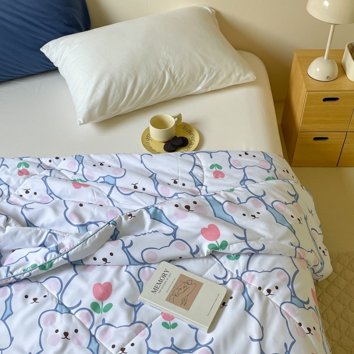 91家纺网 家纺一手货源 找家纺 星期八 2022新款A类水洗棉大豆夏被被子被芯 小熊