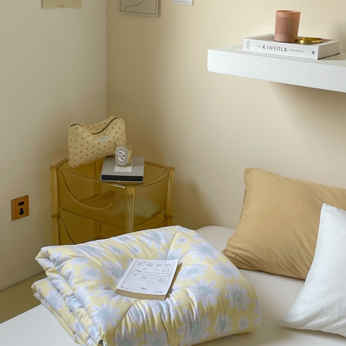 91家纺网 家纺一手货源 找家纺 星期八 2022新款A类水洗棉大豆夏被被子被芯 雏菊