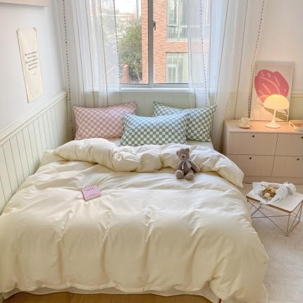 91家纺网 家纺一手货源 找家纺 昔可2022新款混搭纯色棋盘格套件四件套 奶白绿棋盘