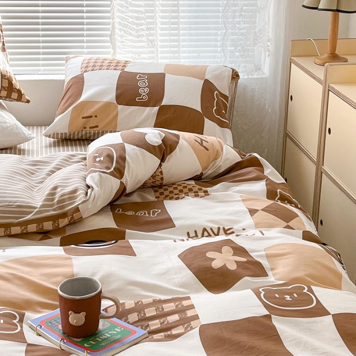 91家纺网 家纺一手货源 找家纺 昔可2022新款印花全棉四件套跑量款 咖色笑脸格