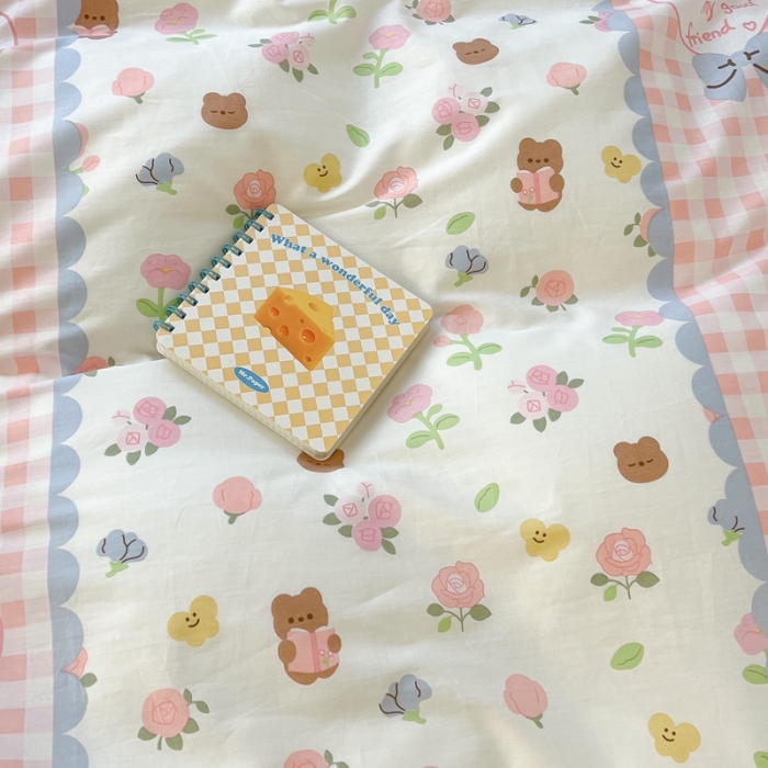 91家纺网 家纺一手货源 找家纺 昔可2022新款印花全棉四件套跑量款 蕾丝花熊