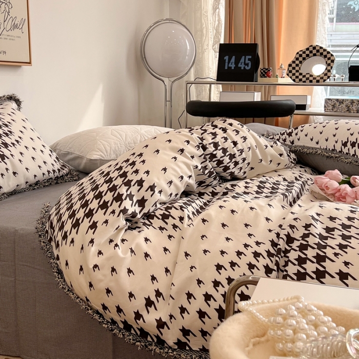 91家纺网 家纺一手货源 找家纺 （总）昔可2022新款流苏小香风系列四件套