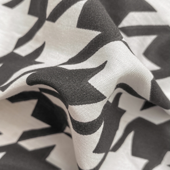 91家纺网 家纺一手货源 找家纺 昔可2022新款流苏小香风系列四件套 迷幻千鸟格 黑