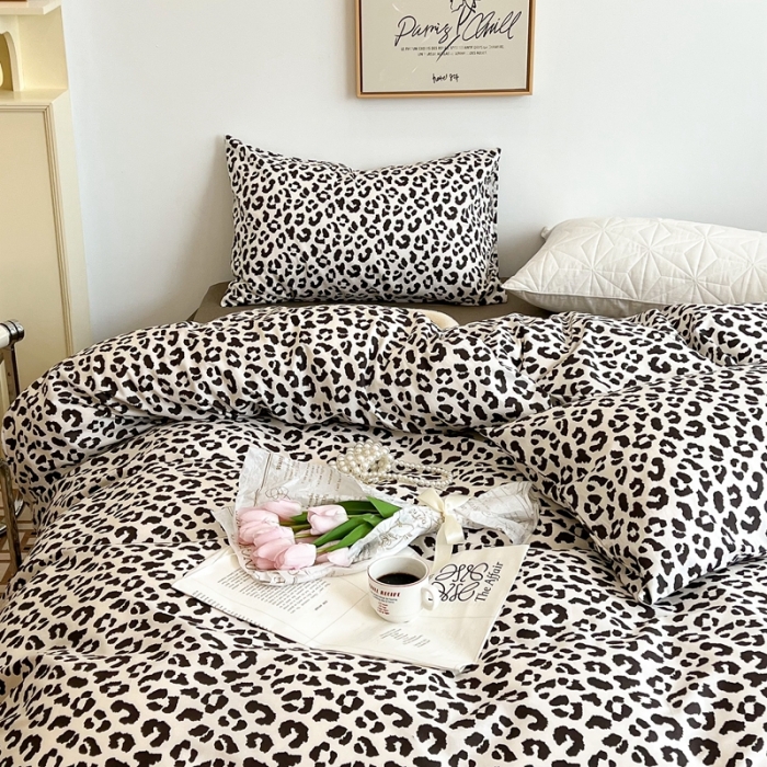 91家纺网 家纺一手货源 找家纺 昔可2022新款网红黑白豹纹系列全棉四件套 小豹纹