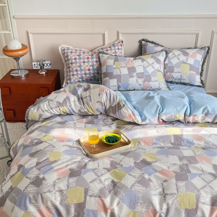 91家纺网 家纺一手货源 找家纺 昔可2022新款流苏小香风系列四件套  涂鸦小格