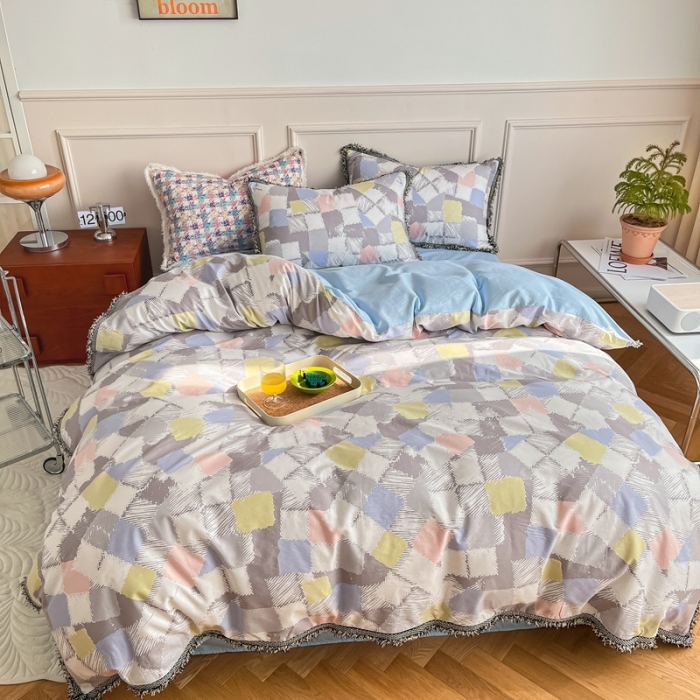 91家纺网 家纺一手货源 找家纺 昔可2022新款流苏小香风系列四件套  涂鸦小格