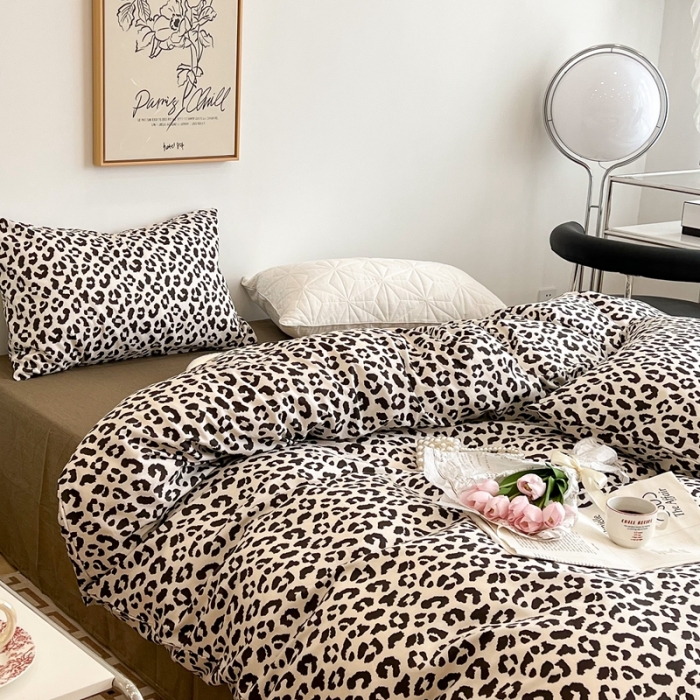 91家纺网 家纺一手货源 找家纺 昔可2022新款网红黑白豹纹系列全棉四件套 小豹纹