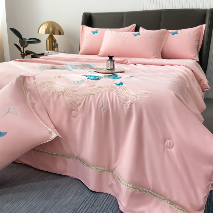 91家纺网 家纺一手货源 找家纺 吾诺家居 2022春夏爆品蝶舞刺绣水洗天丝夏被四件套 蝶舞豆沙
