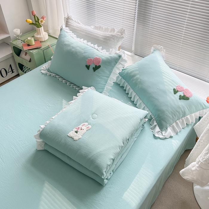 91家纺网 家纺一手货源 找家纺 沐慕 2022新款毛巾绣洛卡棉夏被四件套 花花白兔-蓝色
