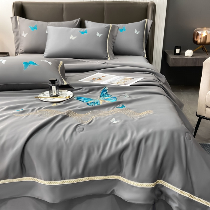 91家纺网 家纺一手货源 找家纺 吾诺家居 2022春夏爆品蝶舞刺绣水洗天丝夏被四件套 蝶舞岩灰
