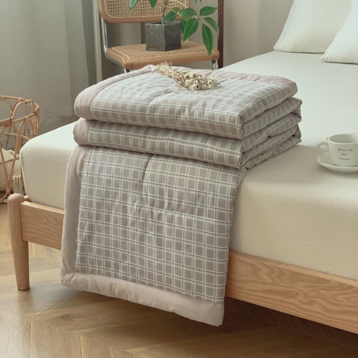 91家纺网 家纺一手货源 找家纺 慕尚家纺 2025新款日式简约无印风夏被夏凉被风格一 咖色大格